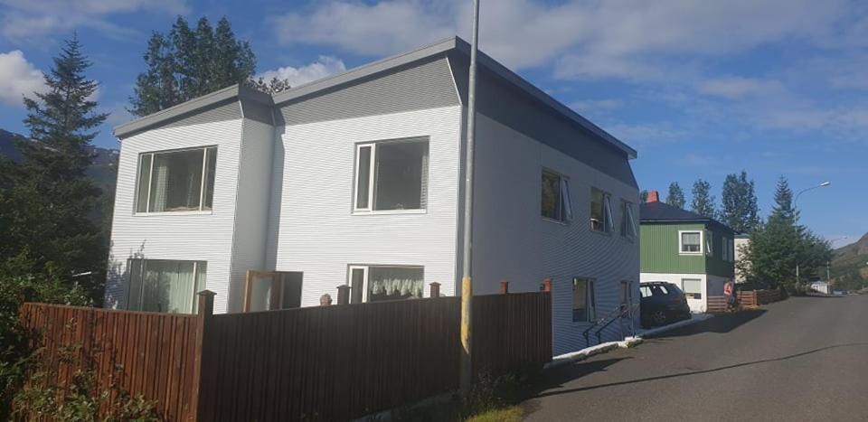 Apartment Tungata Seythisfjorthur Exterior foto